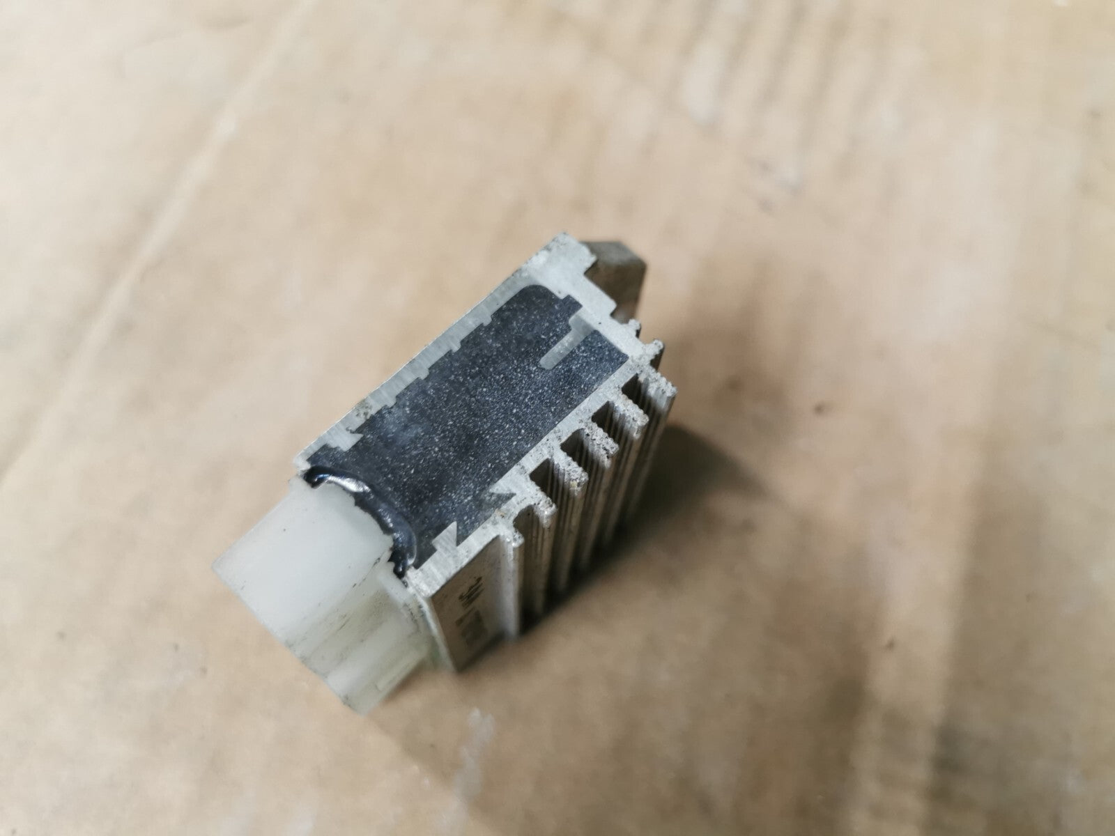 Genuine Voltage Regulator Yamaha BW'S 50 CW50T 1990 - 1992