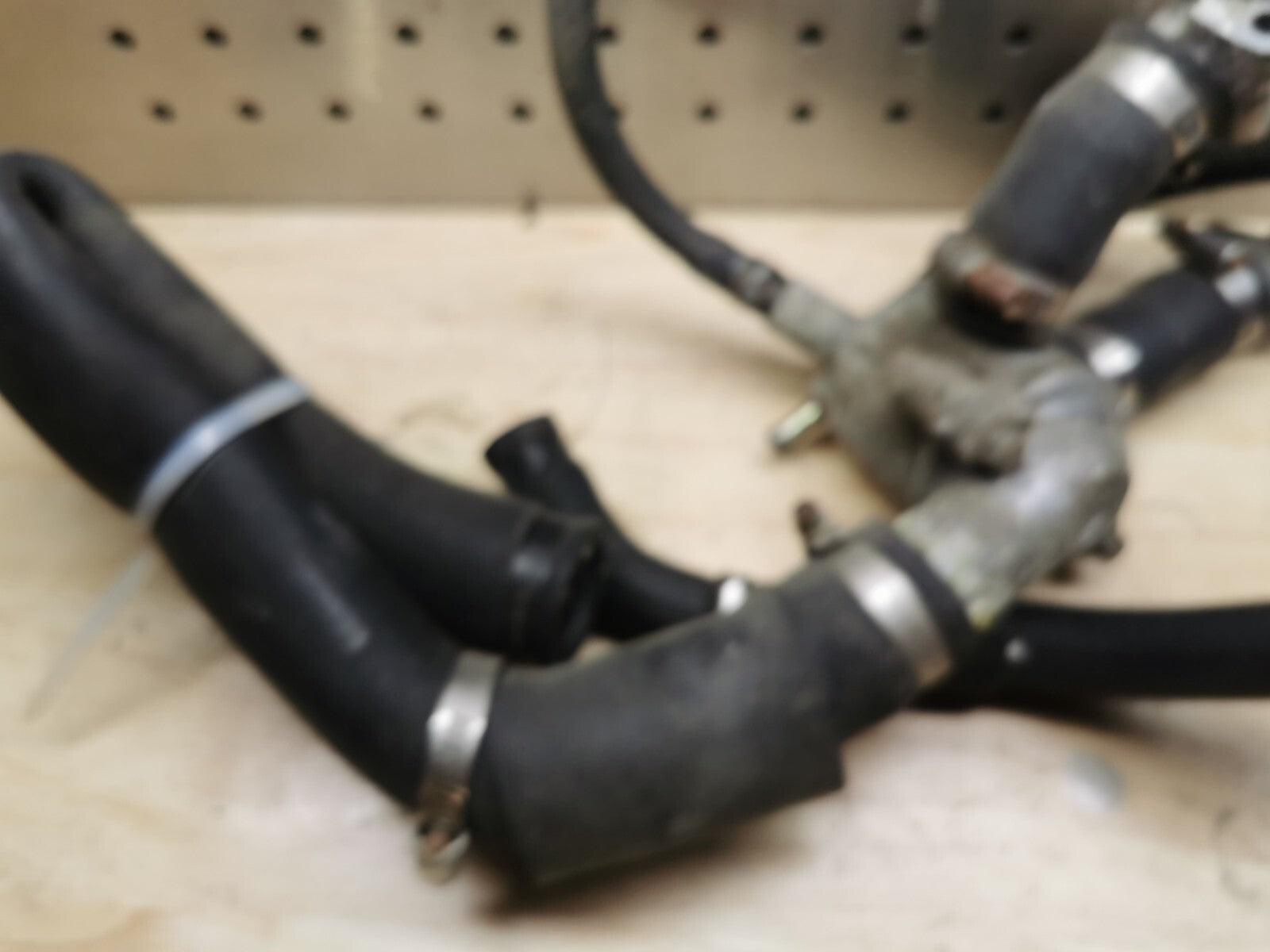 Thermostat Housing & Water Hoses Honda VFR 800 VTEC 2003 - 2009