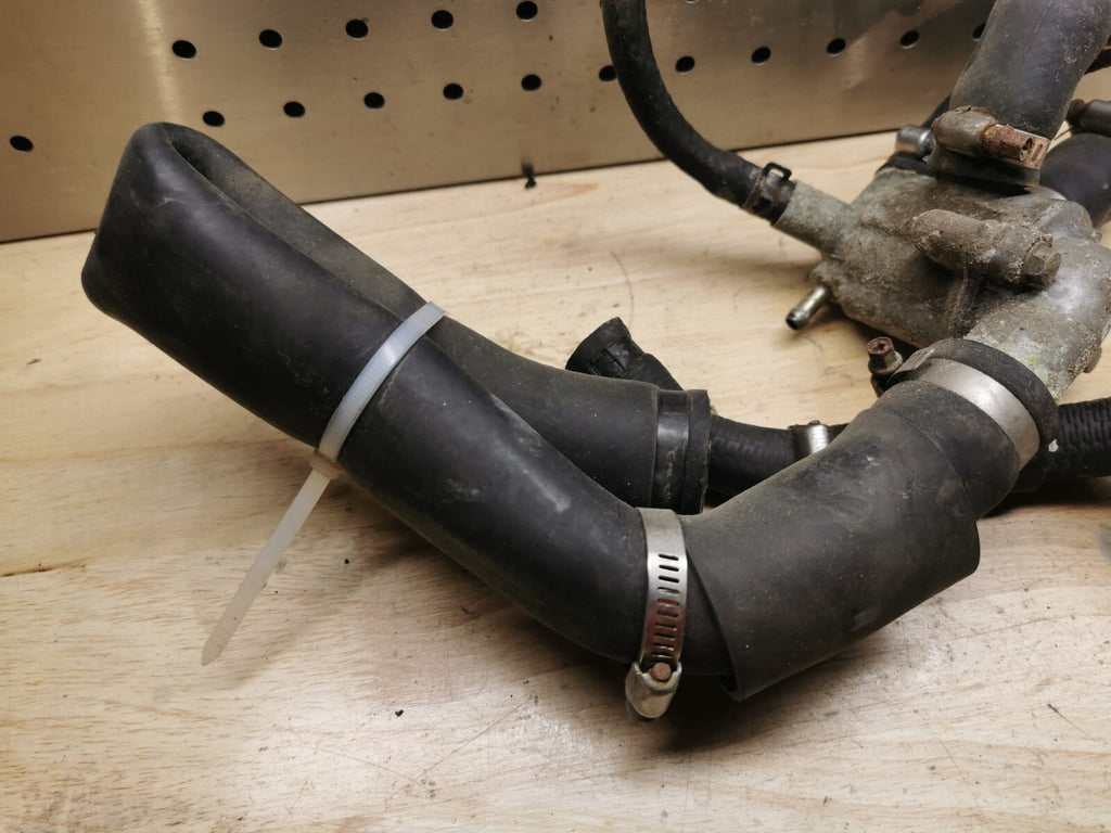 Thermostat Housing & Water Hoses Honda VFR 800 VTEC 2003 - 2009