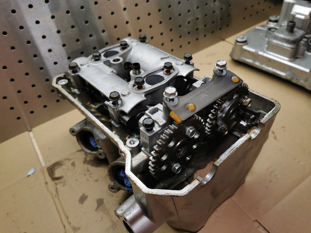 Complete Rear Cylinder Head Assembly Camshafts Honda 800 VTEC 2003 - 2009