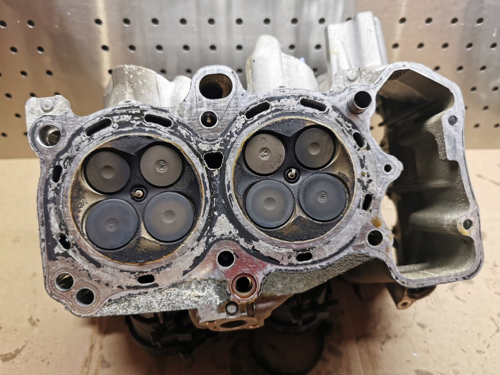 Complete Rear Cylinder Head Assembly Camshafts Honda 800 VTEC 2003 - 2009