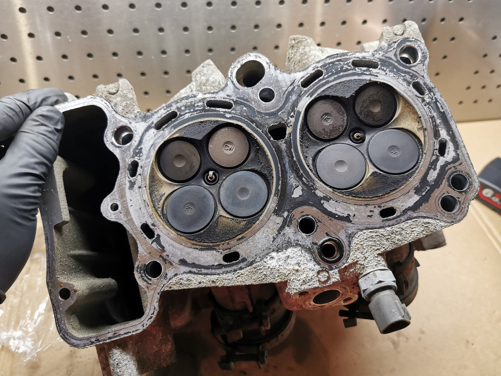 Complete Front Cylinder Head Assembly Camshafts Honda 800 VTEC 2003 - 2009