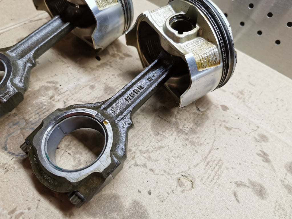 2x Conrod Connecting Rod + Piston Honda XL 1000 V Varadero 2000 (1999 - 2003)