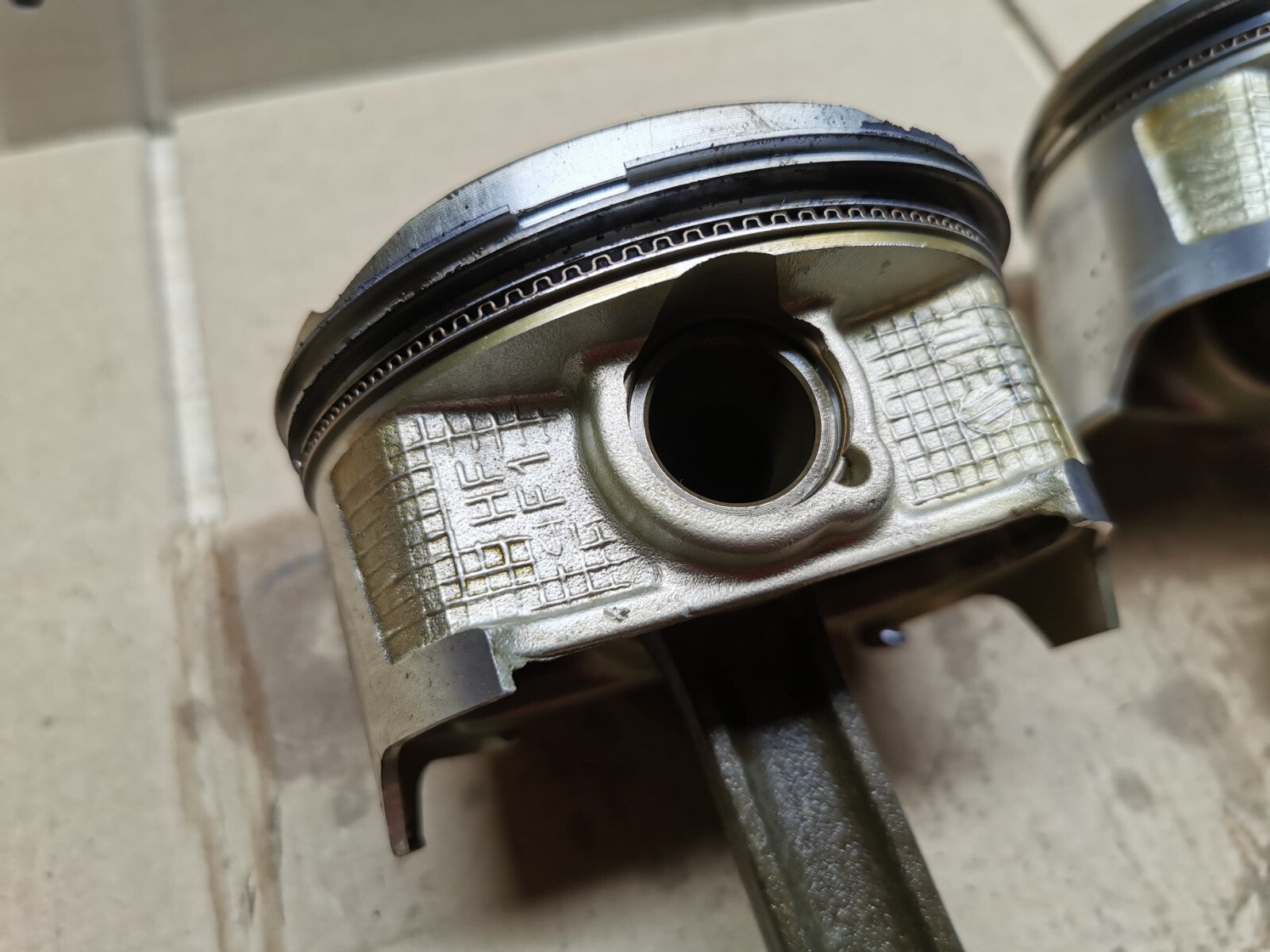 2x Conrod Connecting Rod + Piston Honda XL 1000 V Varadero 2000 (1999 - 2003)
