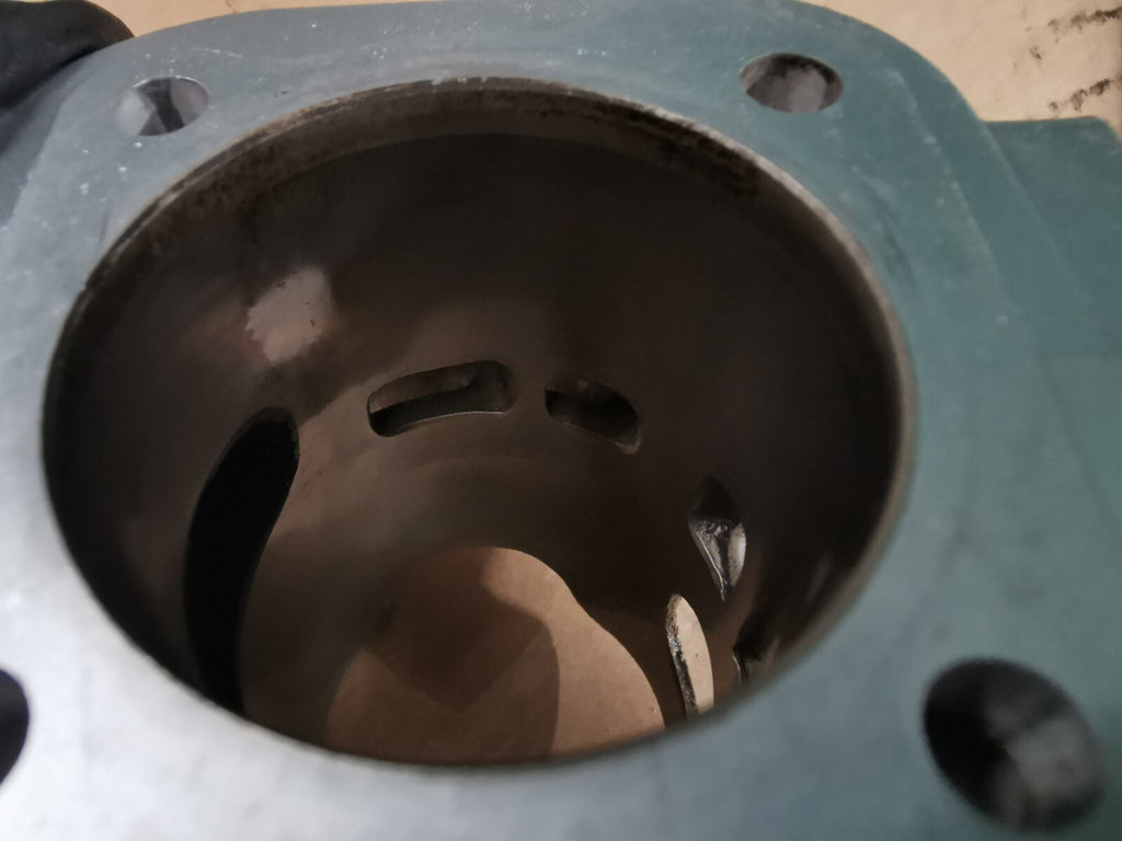 OEM Malossi 03 96 Cylinder Barrel + Head 2T made in Italy