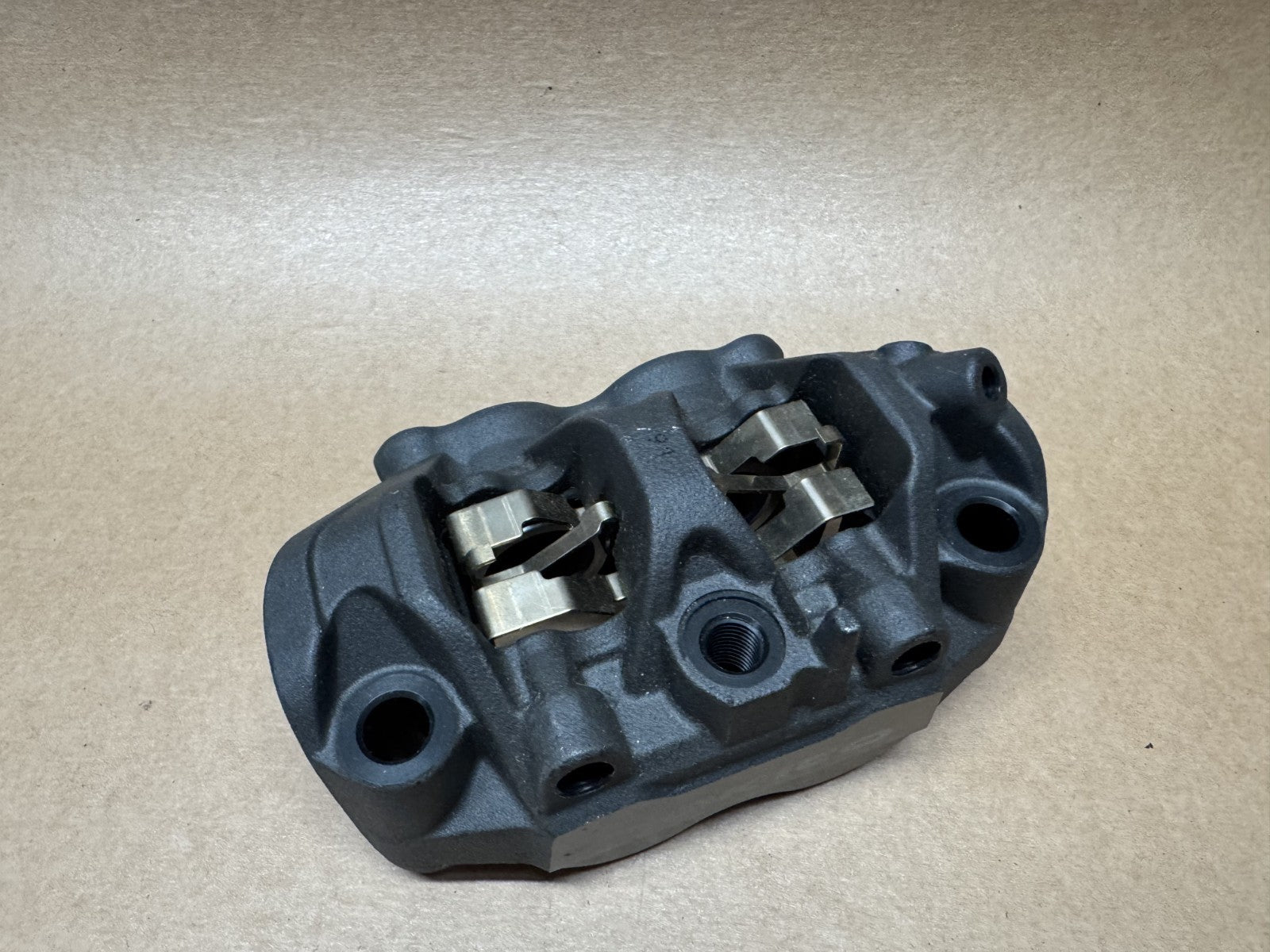 Honda CBR1000RR Fireblade SC77 2017 Front Right Brake Caliper NEW
