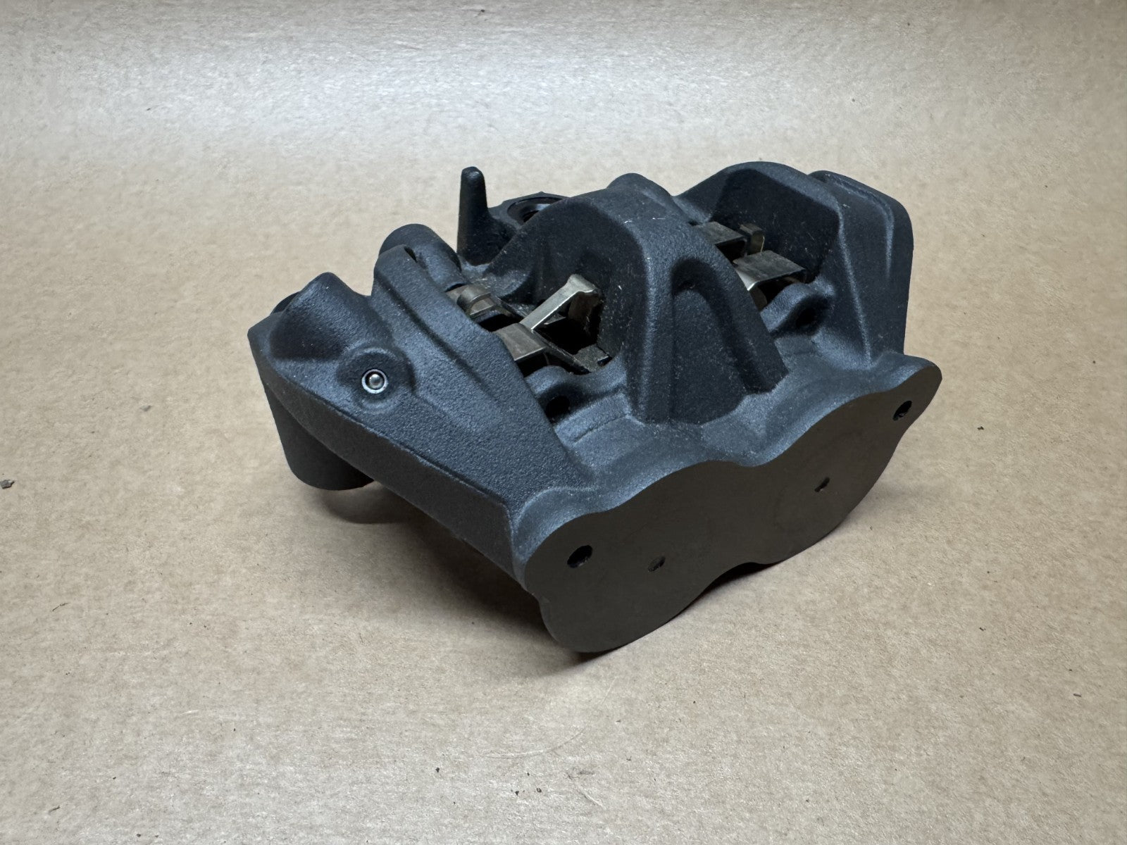 Honda CBR1000RR Fireblade SC77 2017 Front Right Brake Caliper NEW