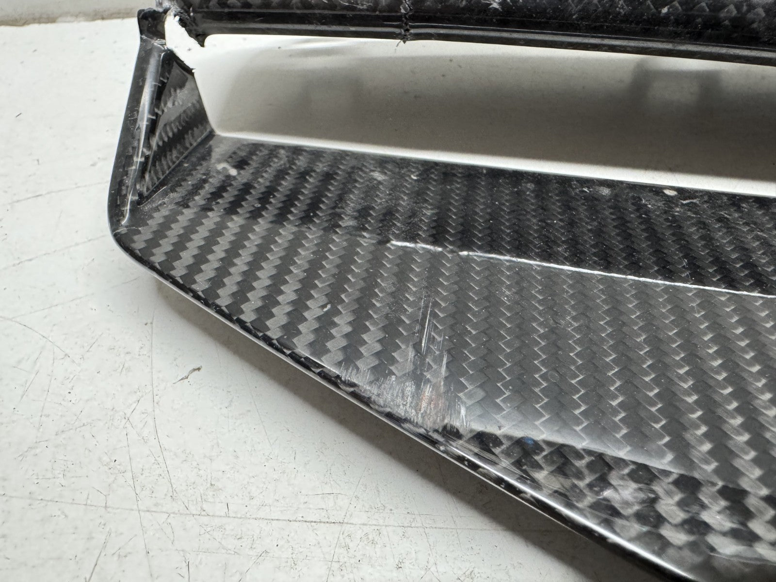 AUDI E-TRON GT Carbon Front Left Bumper Grille 4J3807681A3Q0 GENUINE