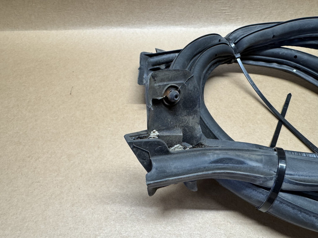 Genuine Ford Transit Mk8 Rear Door Centre Weatherstrip Seal BK31V42265BM