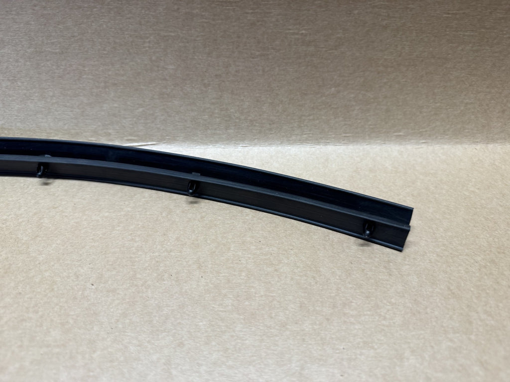 MG HS Rear Lower Right Side Door Weatherstrip Seal 10426384 NEW