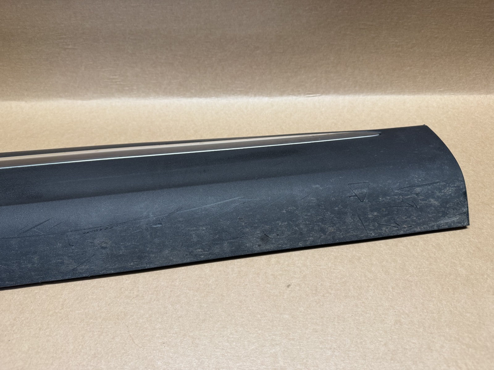 MG HS 2018 - 2024 Front Right Lower Door Trim 10423725