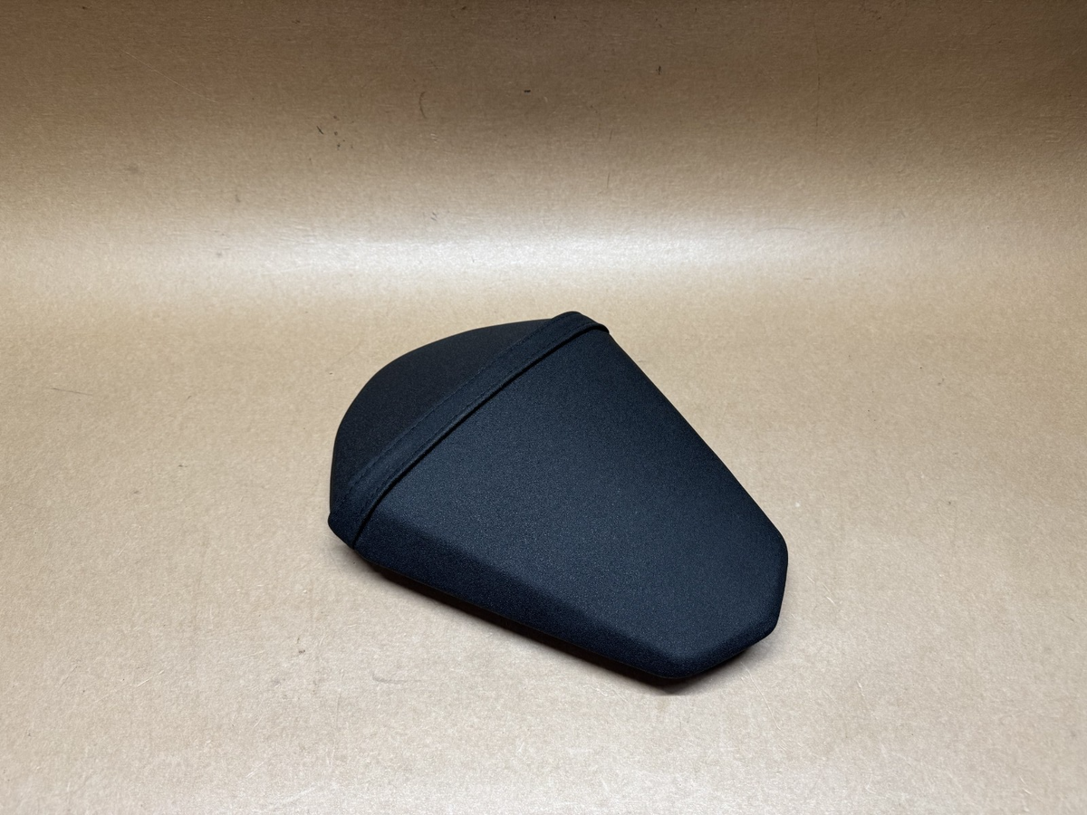 Suzuki GSX 8R 2023 Rear Pillion Seat