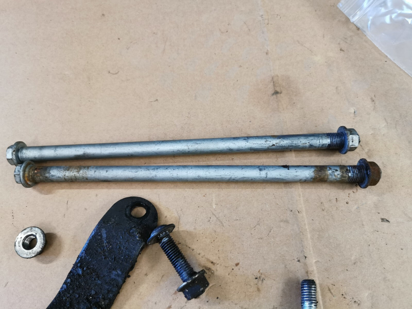 Engine Bolts & Brackets Ducati 1200 Diavel 2011 (2011 - 2014)