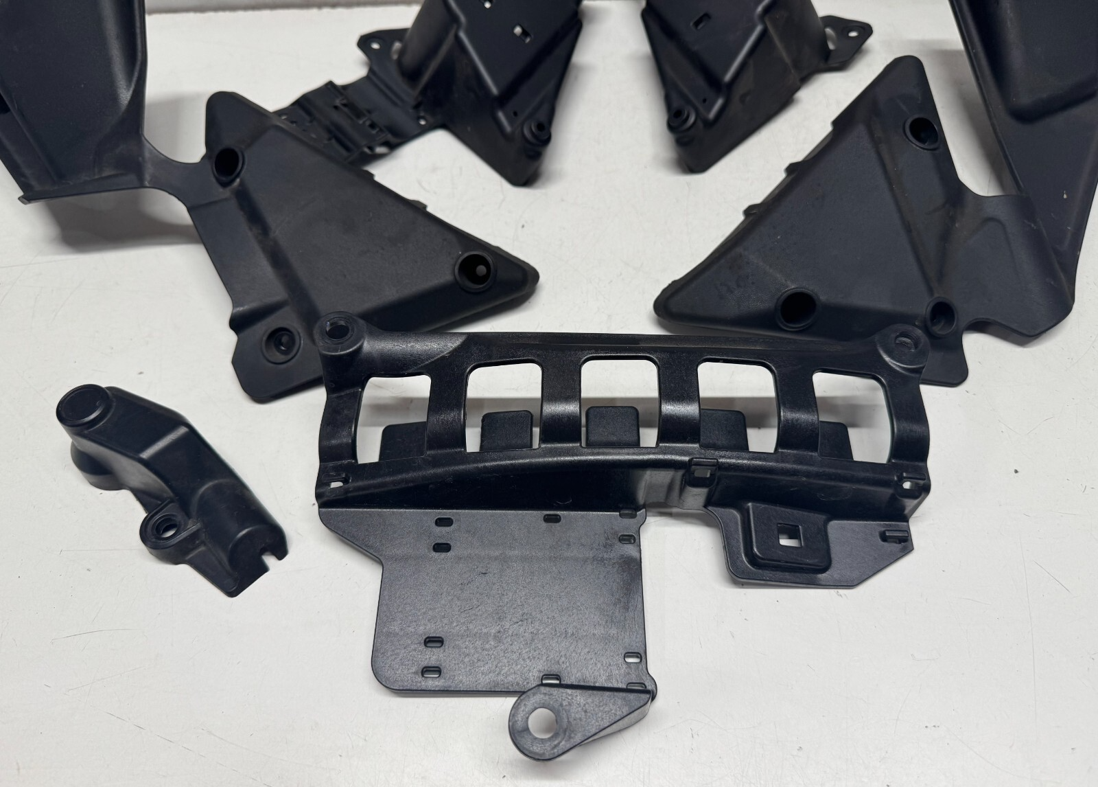 Frame Infill Fairing Moto Guzzi V85 TT 2020
