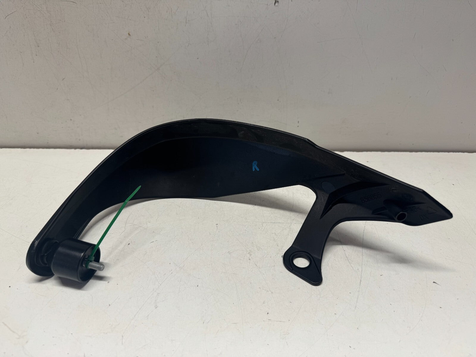 Right Hand Guard Moto Guzzi V85 TT 2020