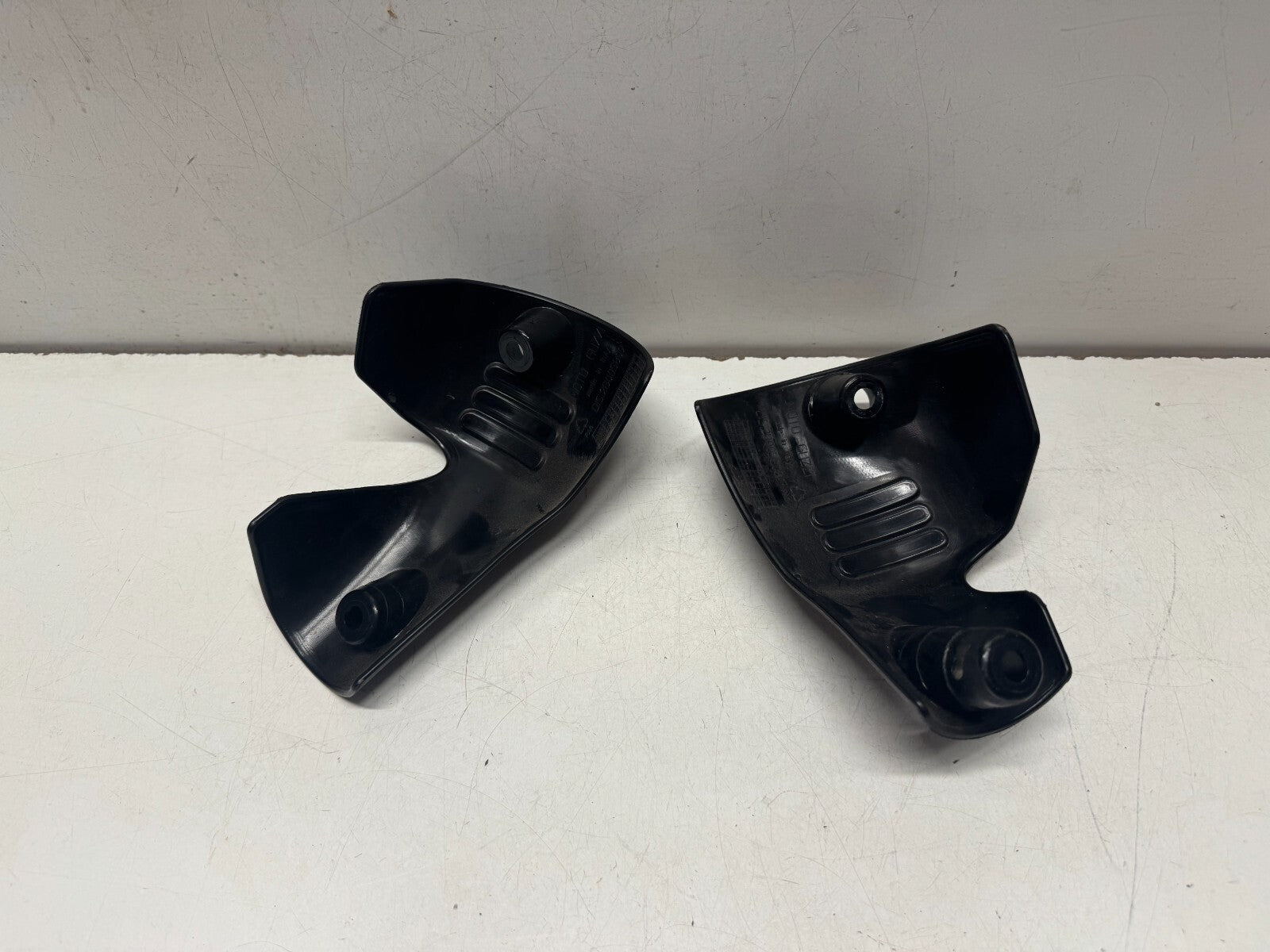 Left & Right Injector Cover Moto Guzzi V85 TT 2020