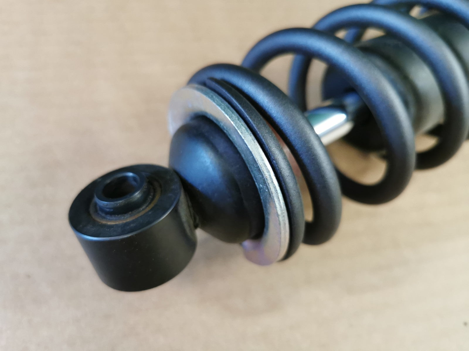OEM Rear Shock Absorber Triumph Bobber 1200 Bonnevile