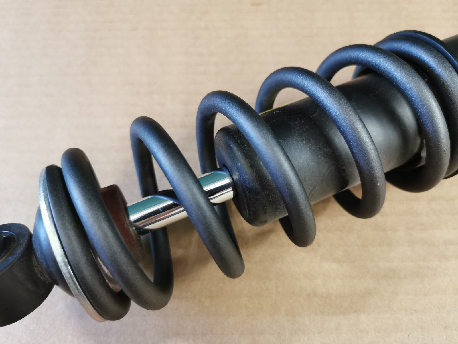 OEM Rear Shock Absorber Triumph Bobber 1200 Bonnevile