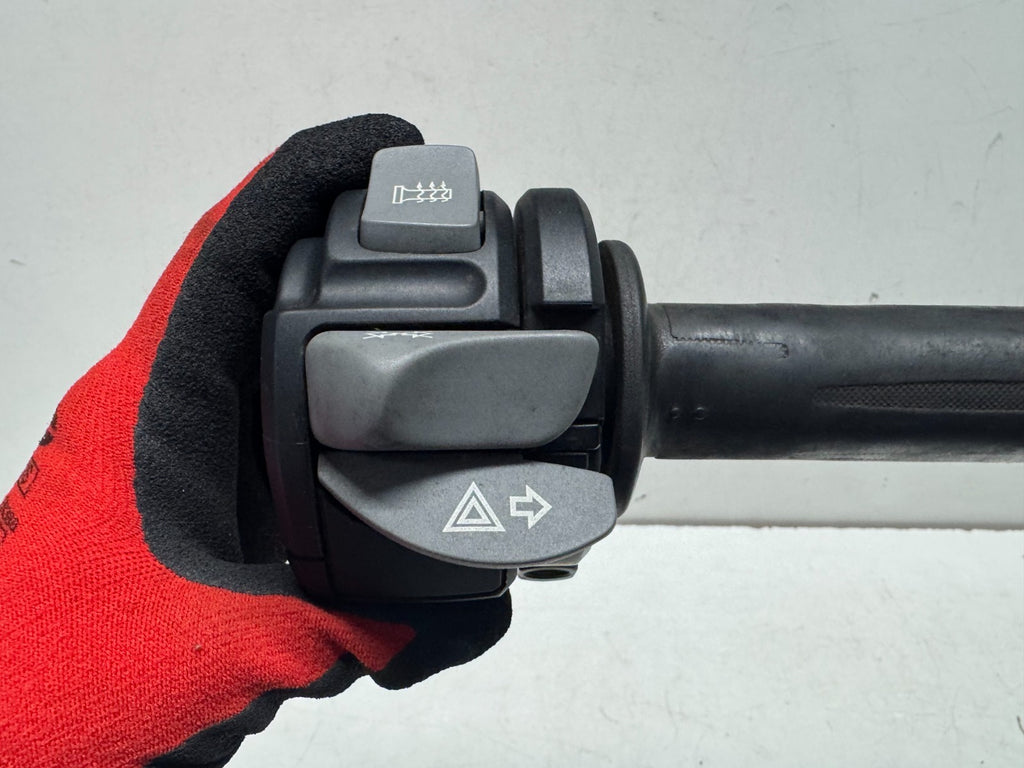 Right Switchgear BMW K1200S 2007