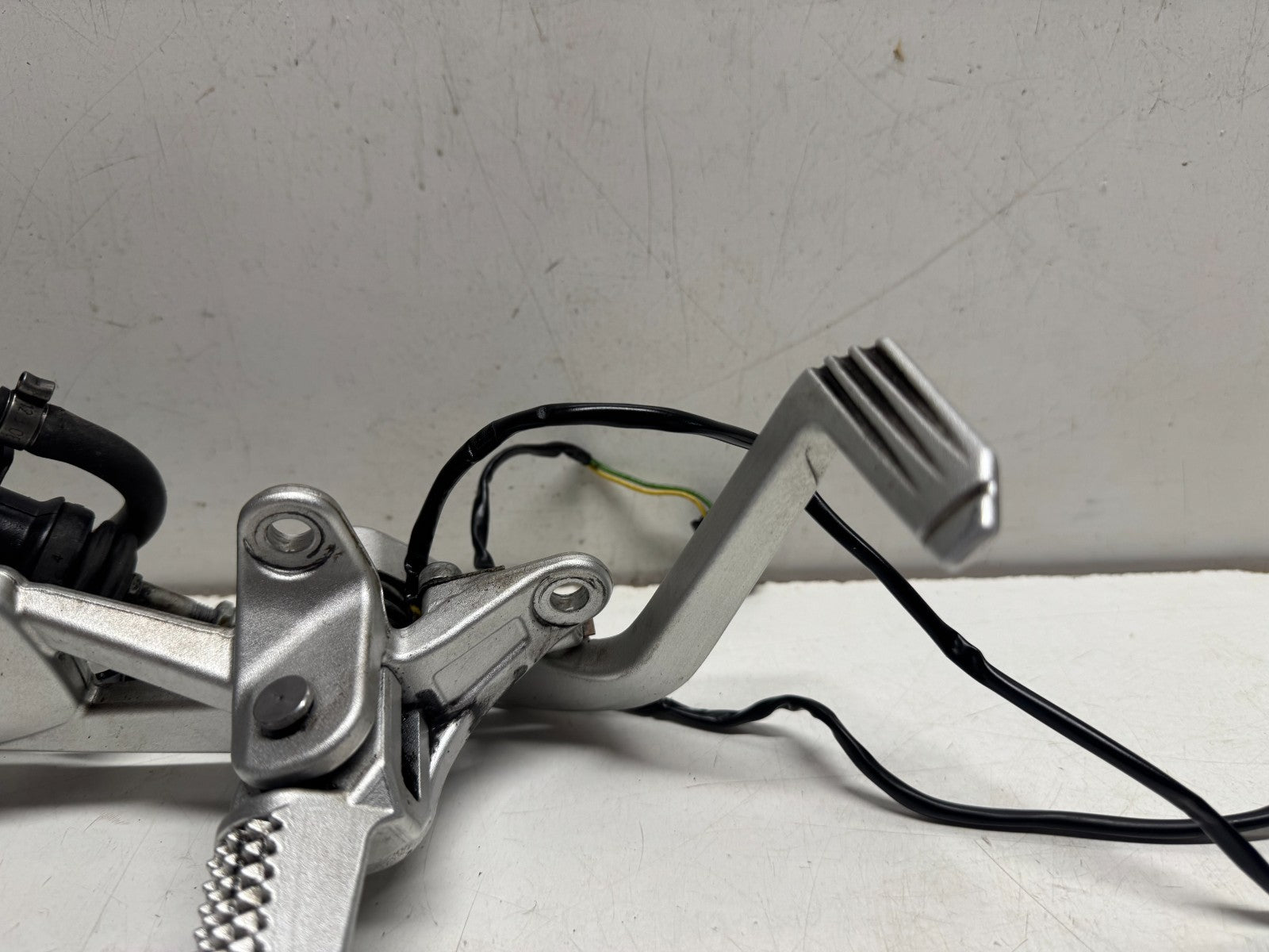 Right Foot Assembly Brake Master Cylinder BMW K1200S 2007