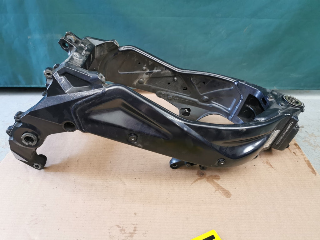 Main Frame Chassis + V5 Aprilia RSV 1000 R Factory 2006 (please read)