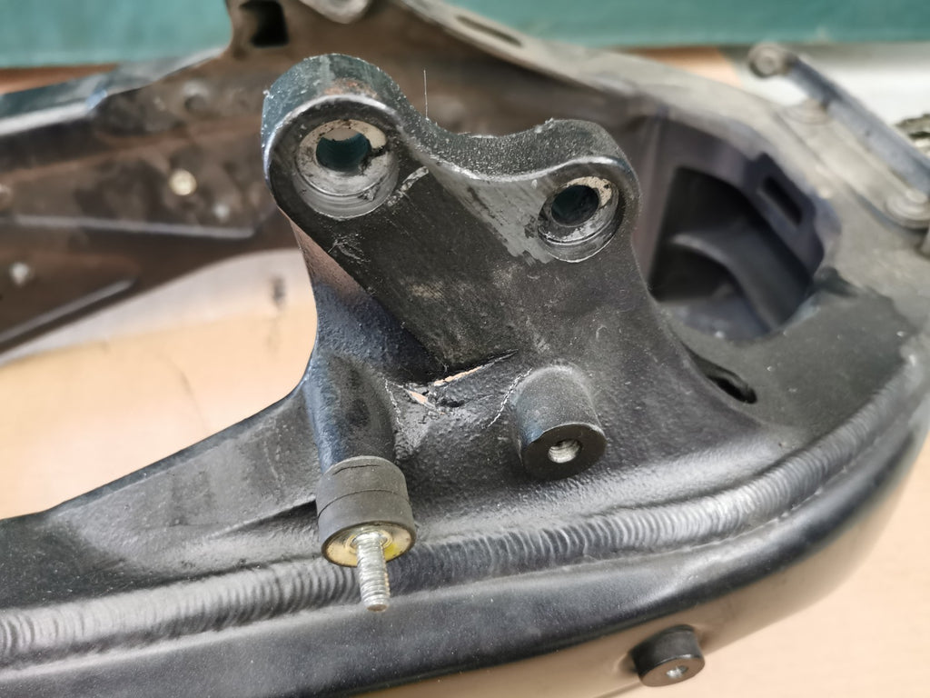 Main Frame Chassis + V5 Aprilia RSV 1000 R Factory 2006 (please read)