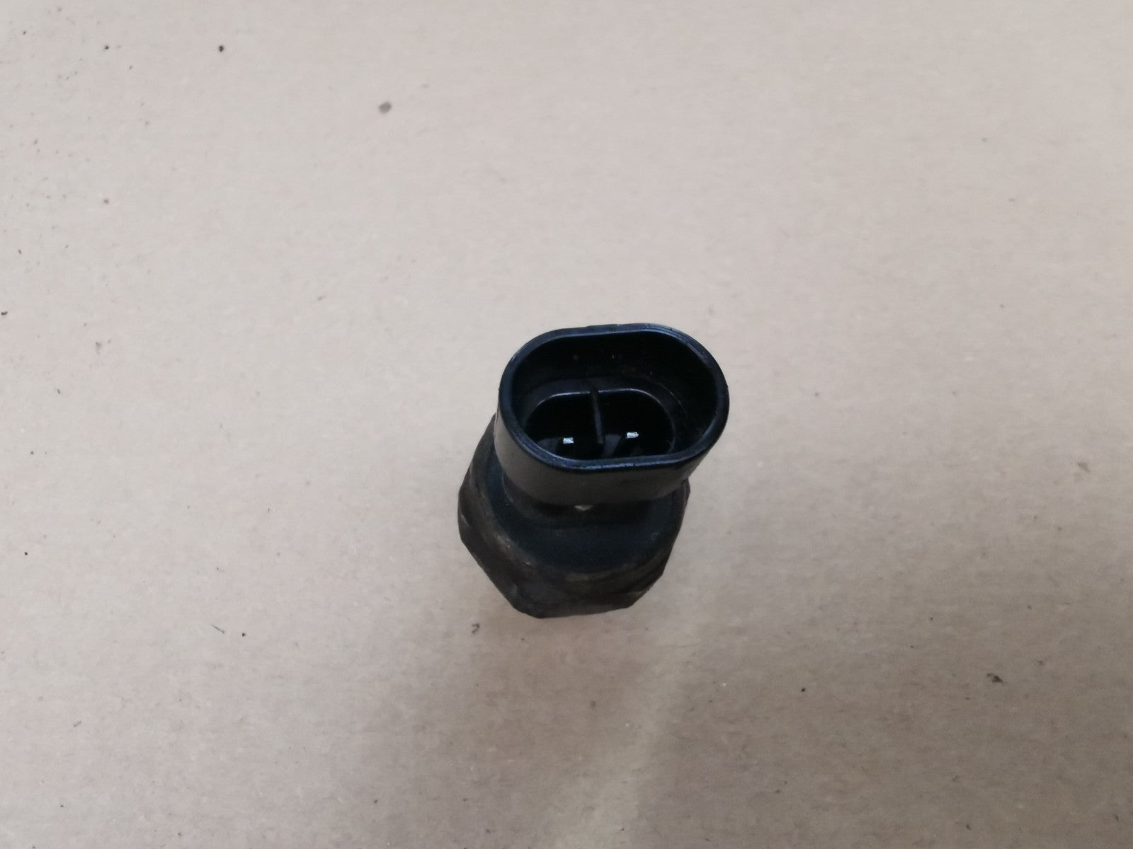 Oil Temperature Sensor Moto Guzzi V85 TT 2020