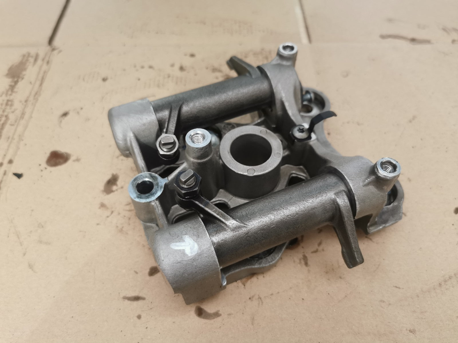 Right Cylinder Head Rocker Arm Assembly Moto Guzzi V85 TT 2020