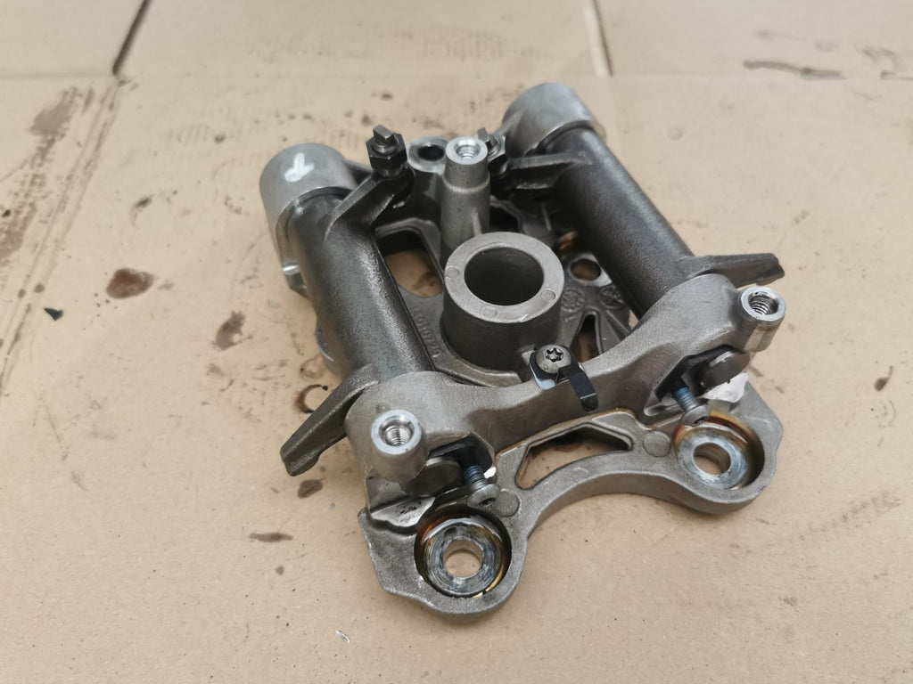 Right Cylinder Head Rocker Arm Assembly Moto Guzzi V85 TT 2020