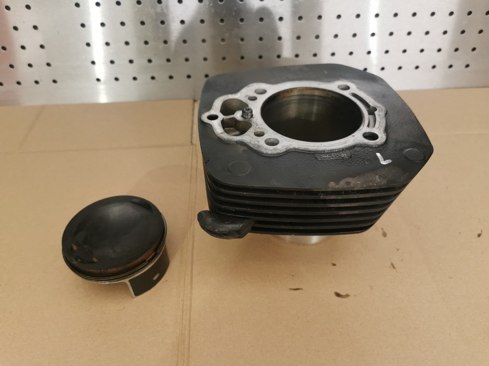 Left Cylinder Barrel & Piston Moto Guzzi V85 TT 2020