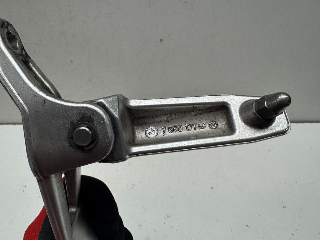 Front Left Foot Peg Hanger BMW K1200S 2007