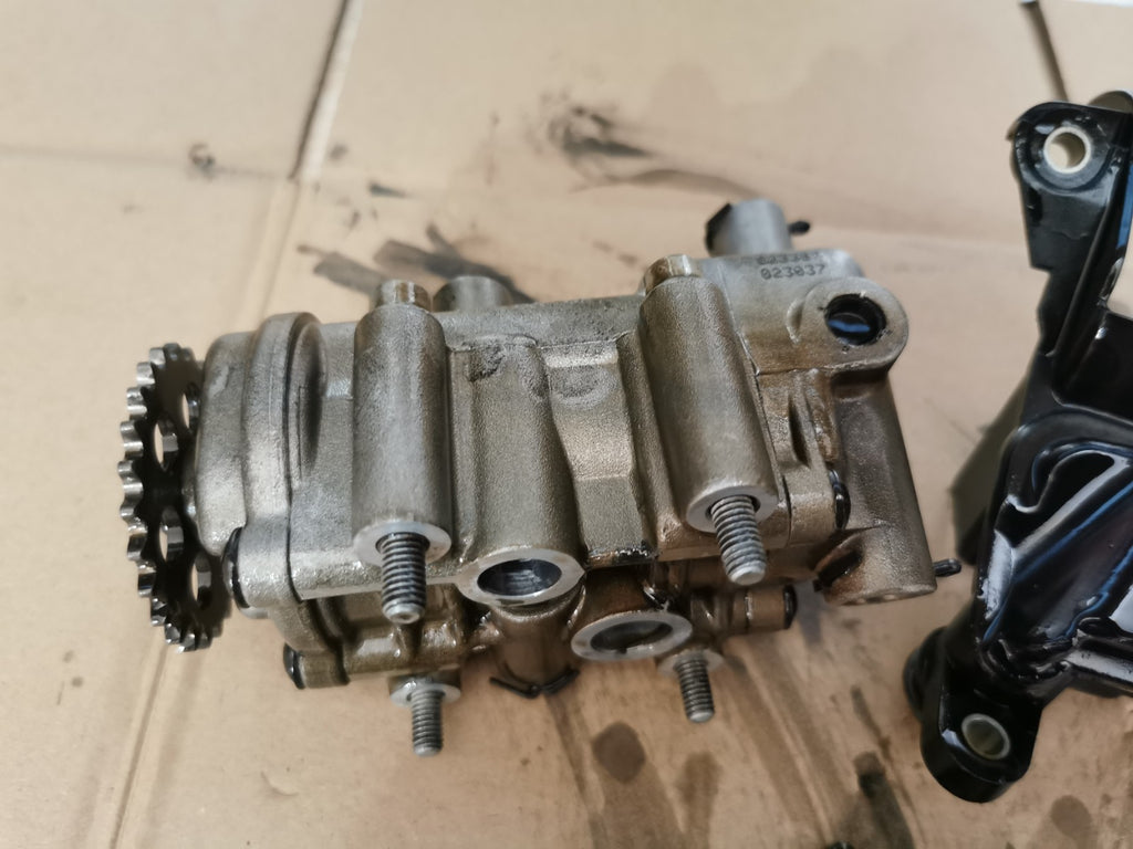 Oil Pump Assembly BMW K1200S 2006 - 2008