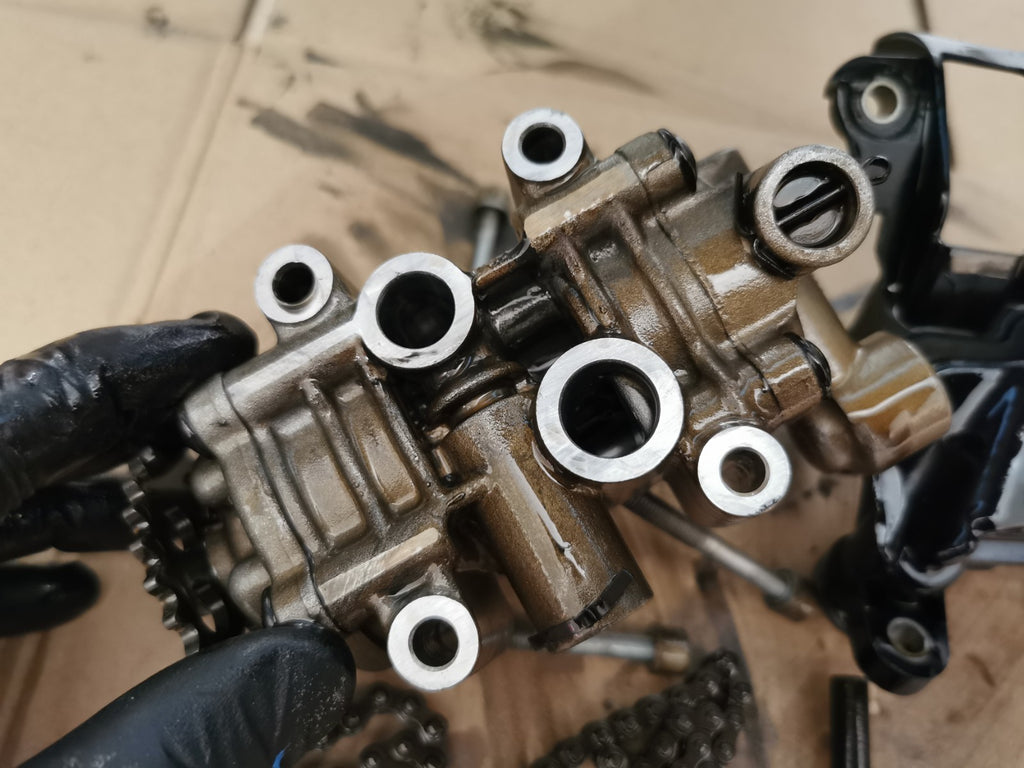 Oil Pump Assembly BMW K1200S 2006 - 2008
