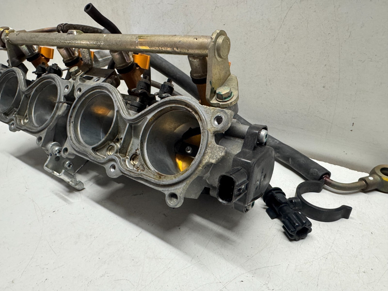 Throttle Bodies Honda CBR 600 RR PC37 2005 - 2006