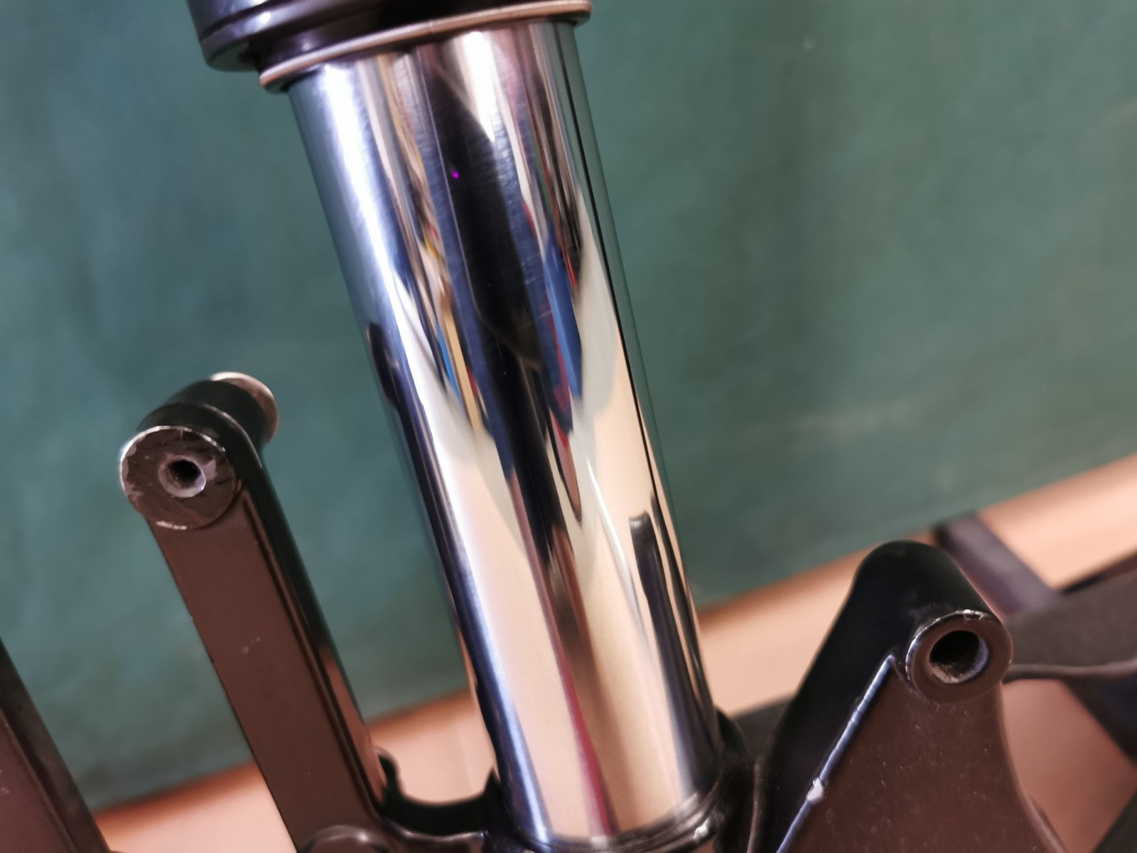 RH Front Suspension Fork Hyosung GT 125 R 2007