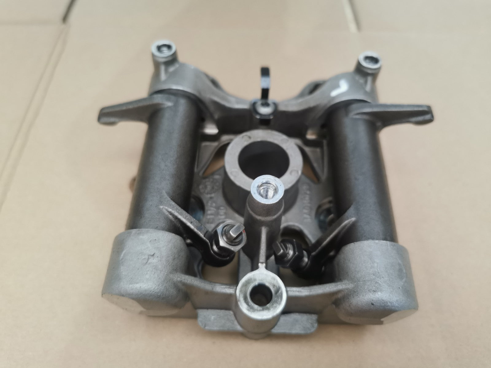 Left Cylinder Head Rocker Arm Assembly Moto Guzzi V85 TT 2020
