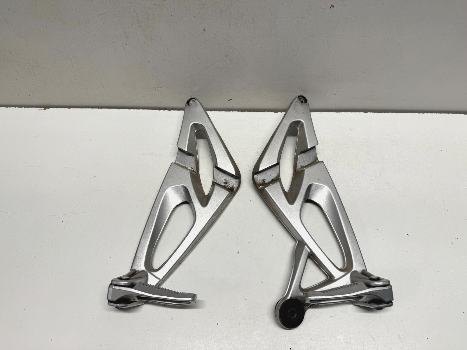 Rear Left & Right Foot Peg Hanger BMW K1200S 2007