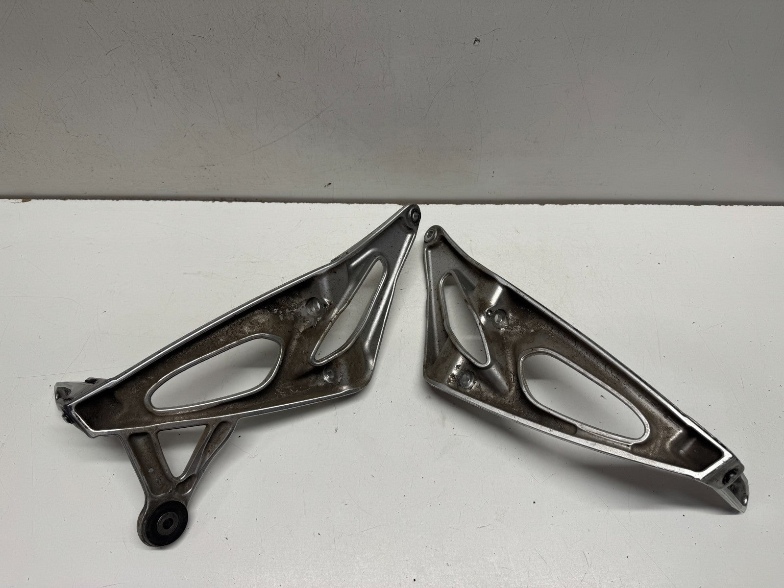 Rear Left & Right Foot Peg Hanger BMW K1200S 2007