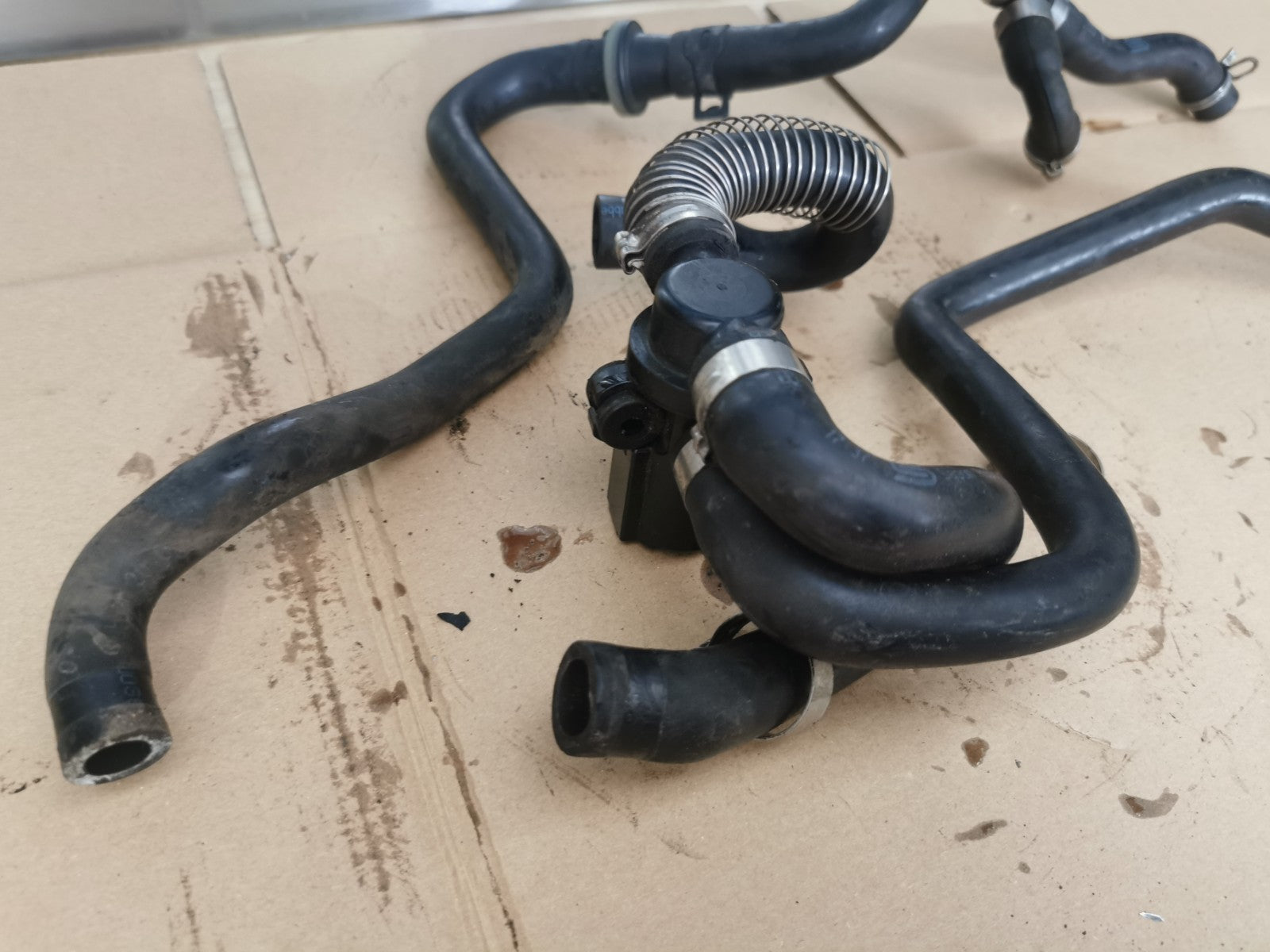 Engine Air Hoses Set Moto Guzzi V85 TT 2020