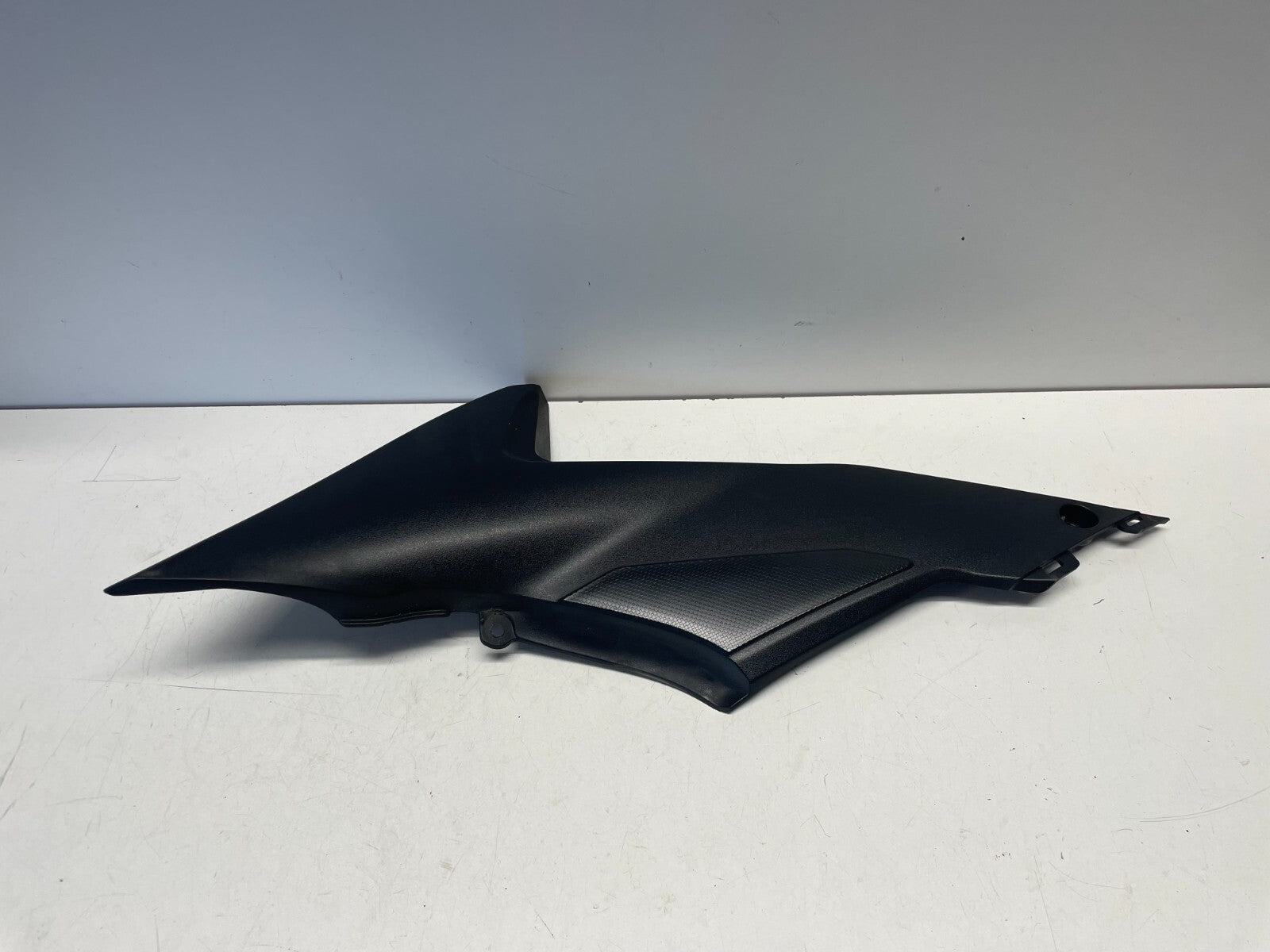 Left Side Tank Fairing Infill Cover Suzuki SV650 X 2018 - 2022
