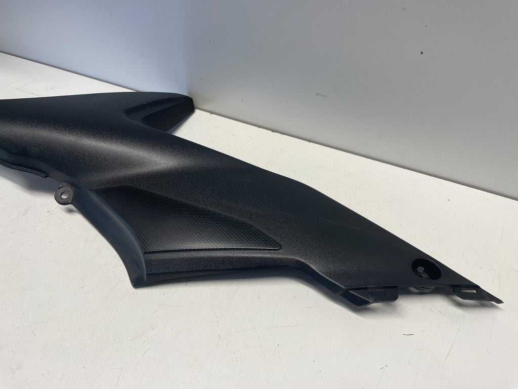 Left Side Tank Fairing Infill Cover Suzuki SV650 X 2018 - 2022