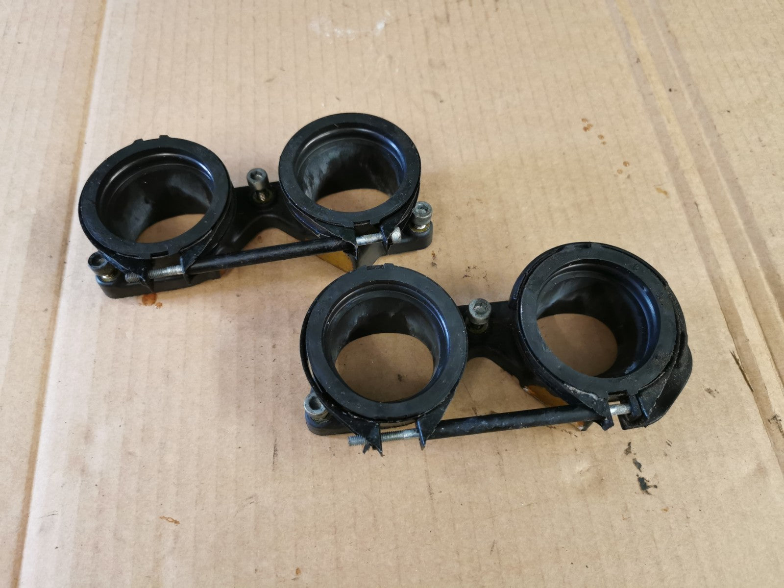 Intake Inlet Manifold Rubbers MV Agusta F4 1000 2010 GEN 2