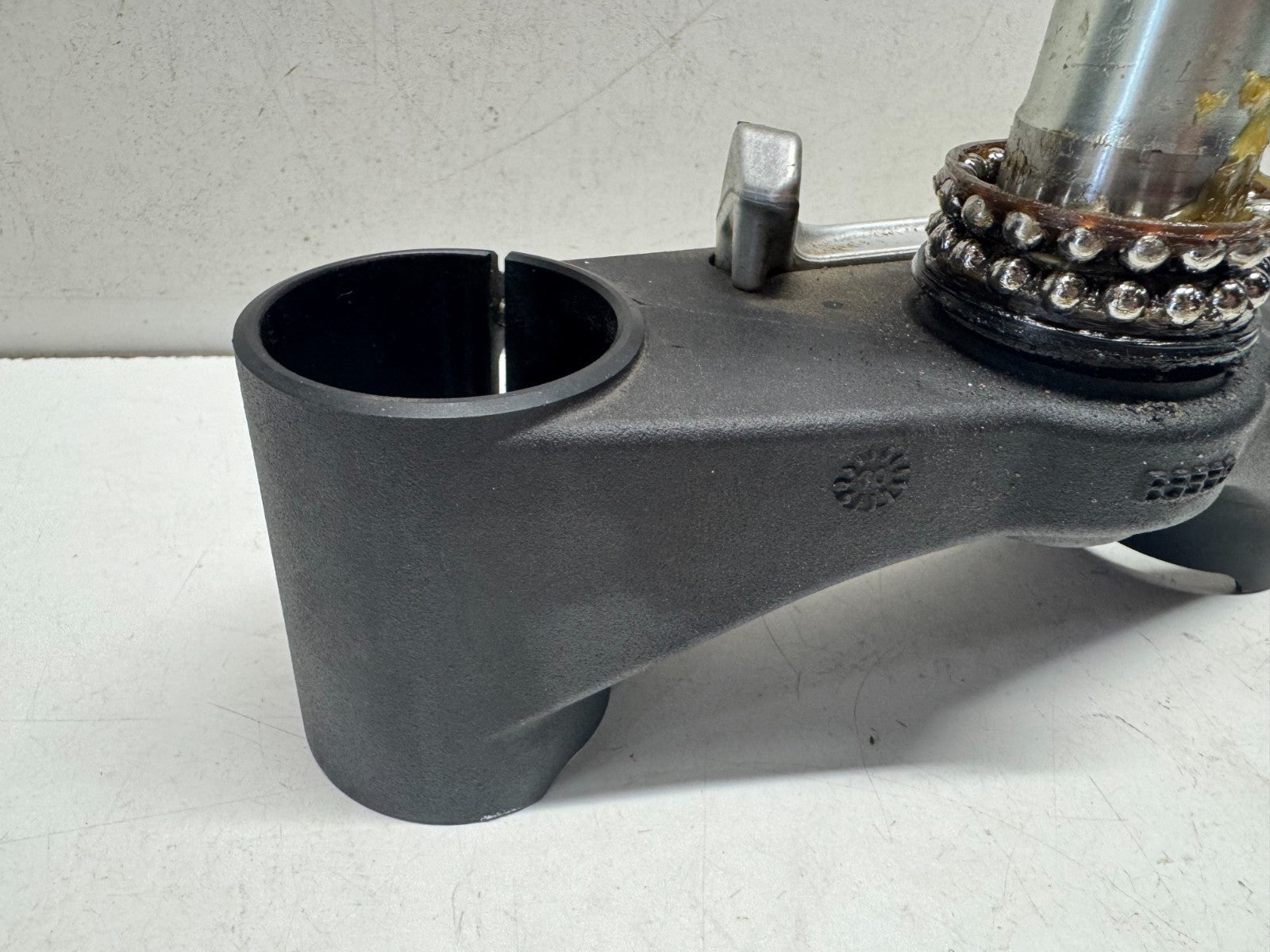 Bottom Yoke MV Agusta F4 1000 2010 GEN 2