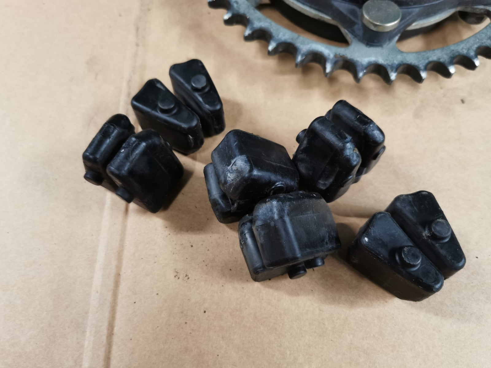 Rear Sprocket Drive & Rubbers Honda CBR 600 RR PC37 2005 - 2006