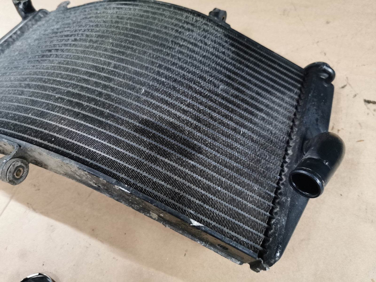 Water Radiator Honda CBR 600 RR PC37 2005 - 2006 (please read)