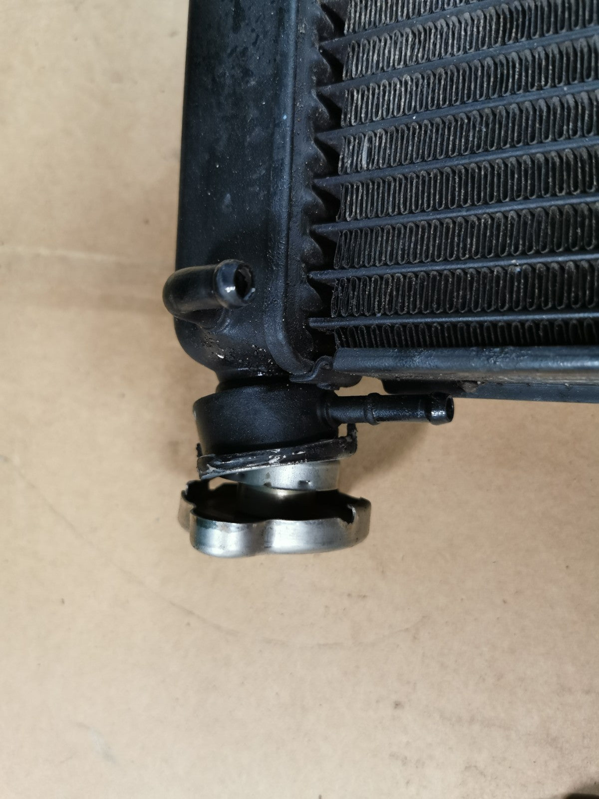 Water Radiator Honda CBR 600 RR PC37 2005 - 2006 (please read)