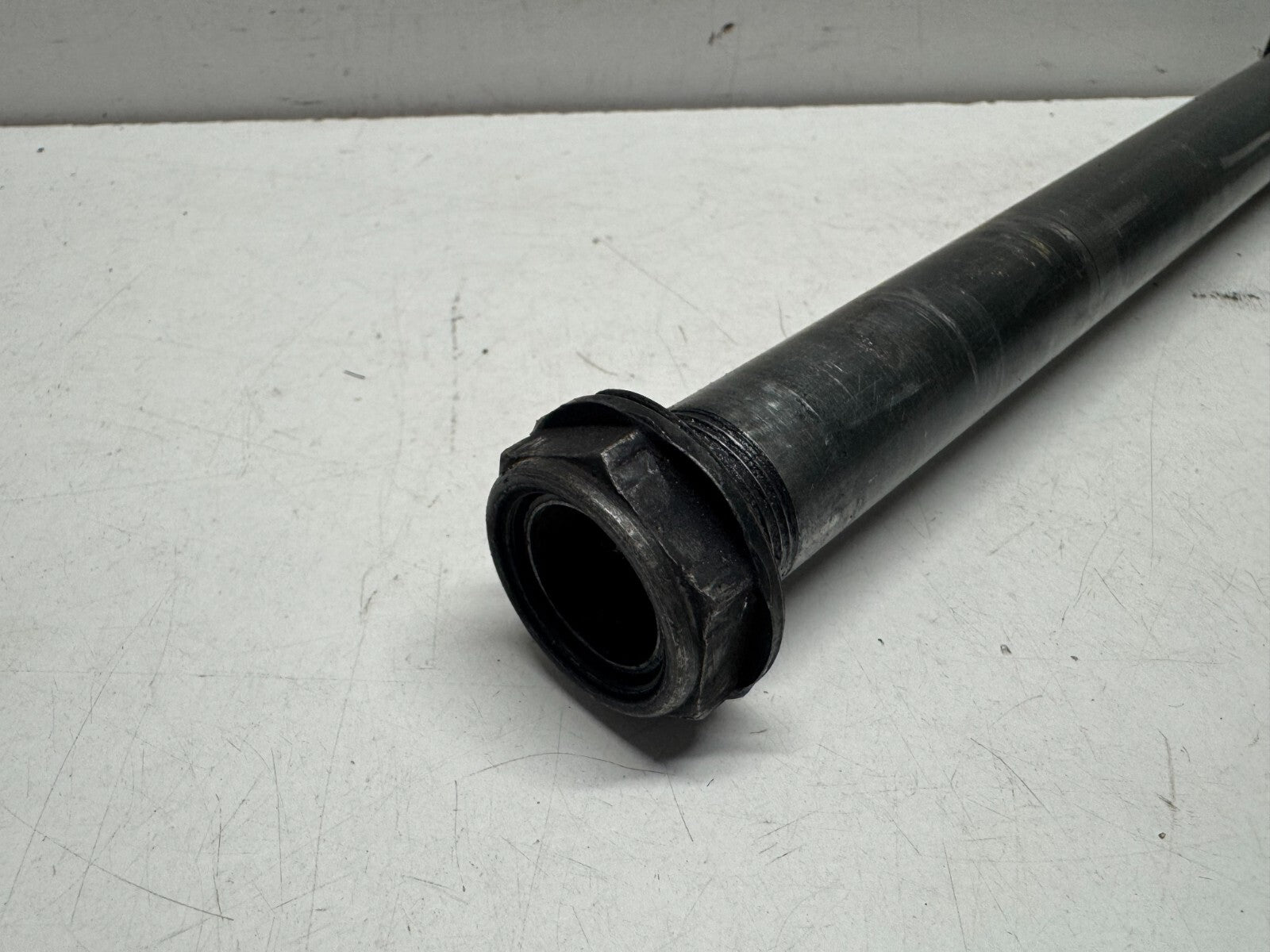 Rear Wheel Spindle Aprilia RSV 1000 R Factory 2006