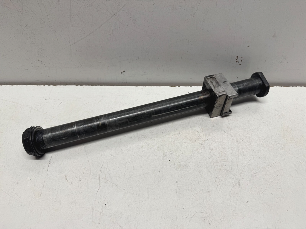 Rear Wheel Spindle Aprilia RSV 1000 R Factory 2006