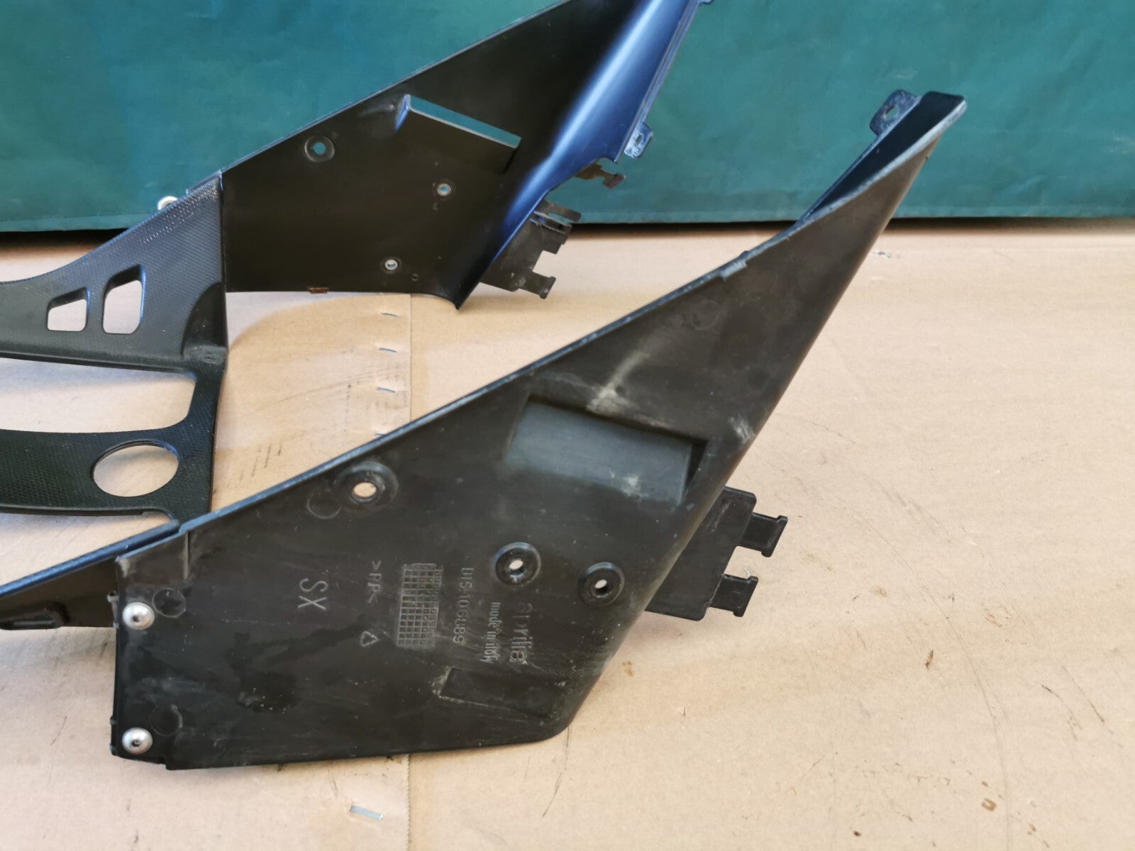 OEM Front Fairing Infill Panels V piece Aprilia RSV 1000 R Factory 2006