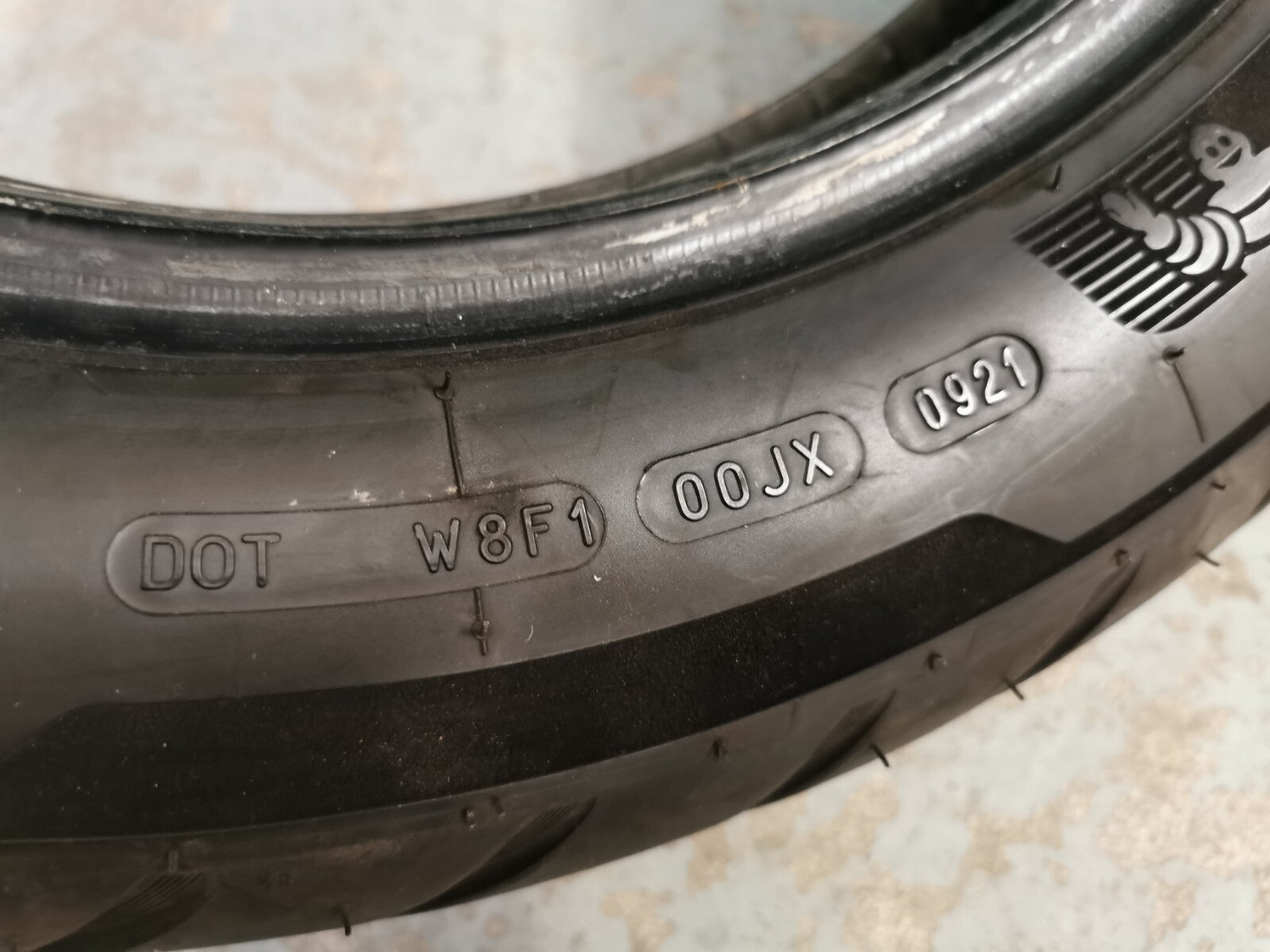 Front Motorcycle Tyre Michelin Commander 3 Cruiser 130/90 B16 #9184